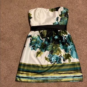 Spring Floral Dress with Black Ribbon